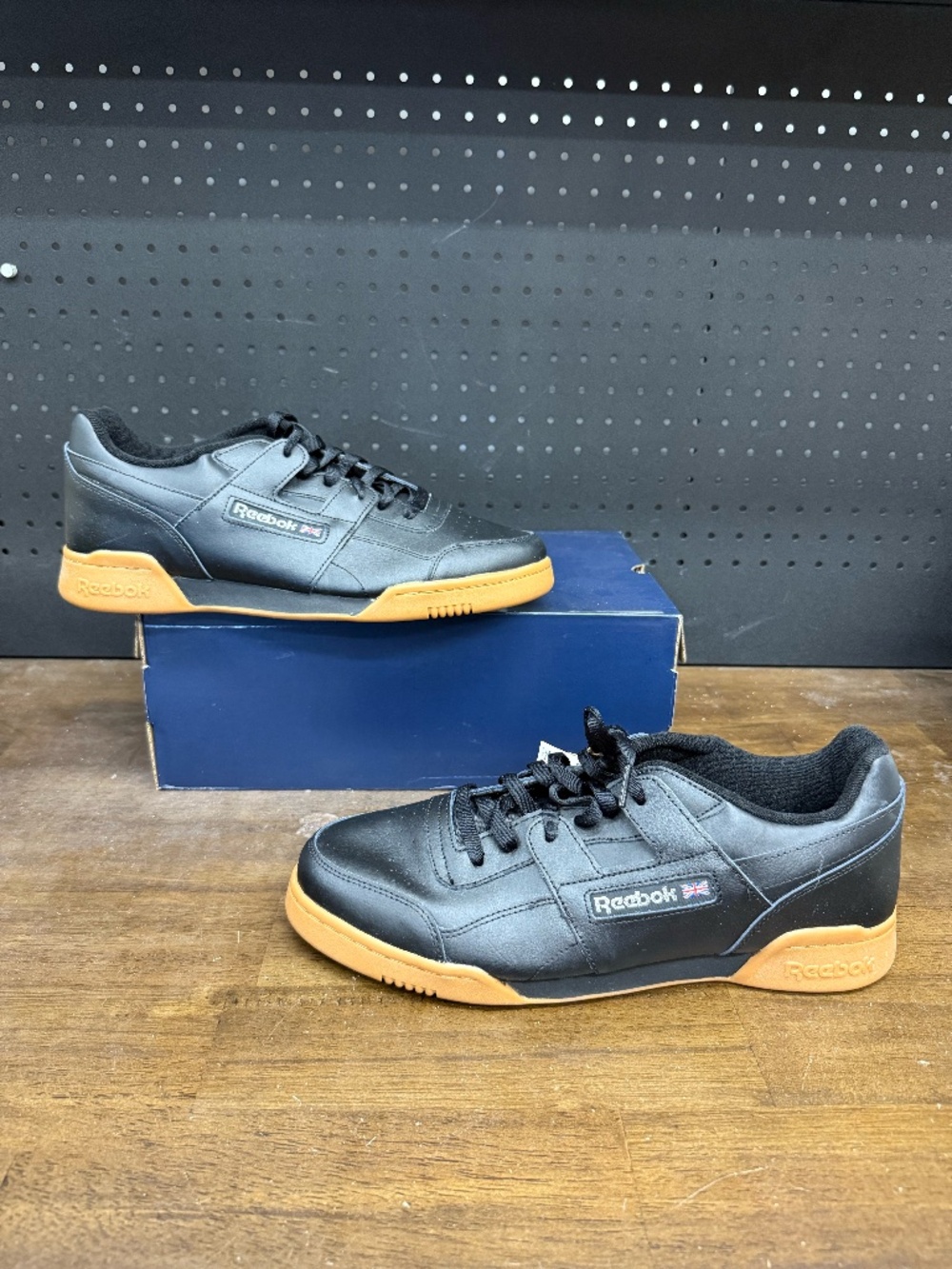 New W/O Box! Men's Reebok Workout Plus 'Black' Gum Gym Training Sneakers